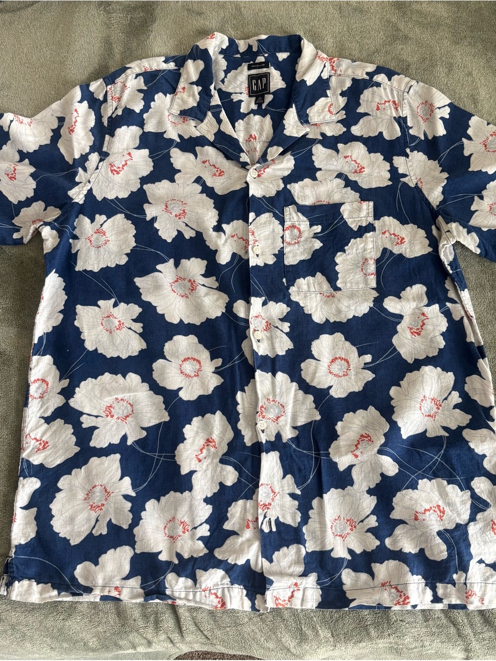 GAP Navy Blue Floral Button-Up Shirt with White and Red Detail